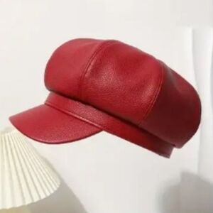 Red Newsboy Cap PU Leather Litchi Leather Pattern